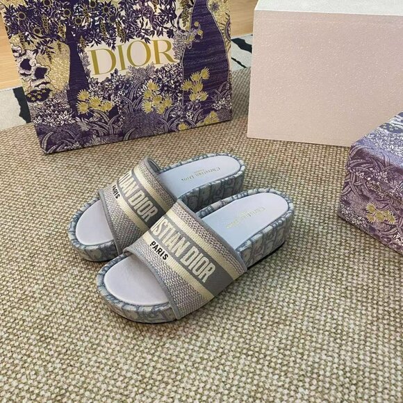 Christian Dior Oblique D-Way Grey Platform Sandals - Picture 8 of 8